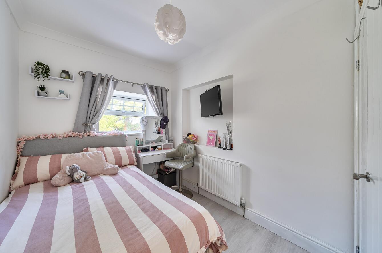 Brynaeron, Dunvant, Swansea, SA2 7UX